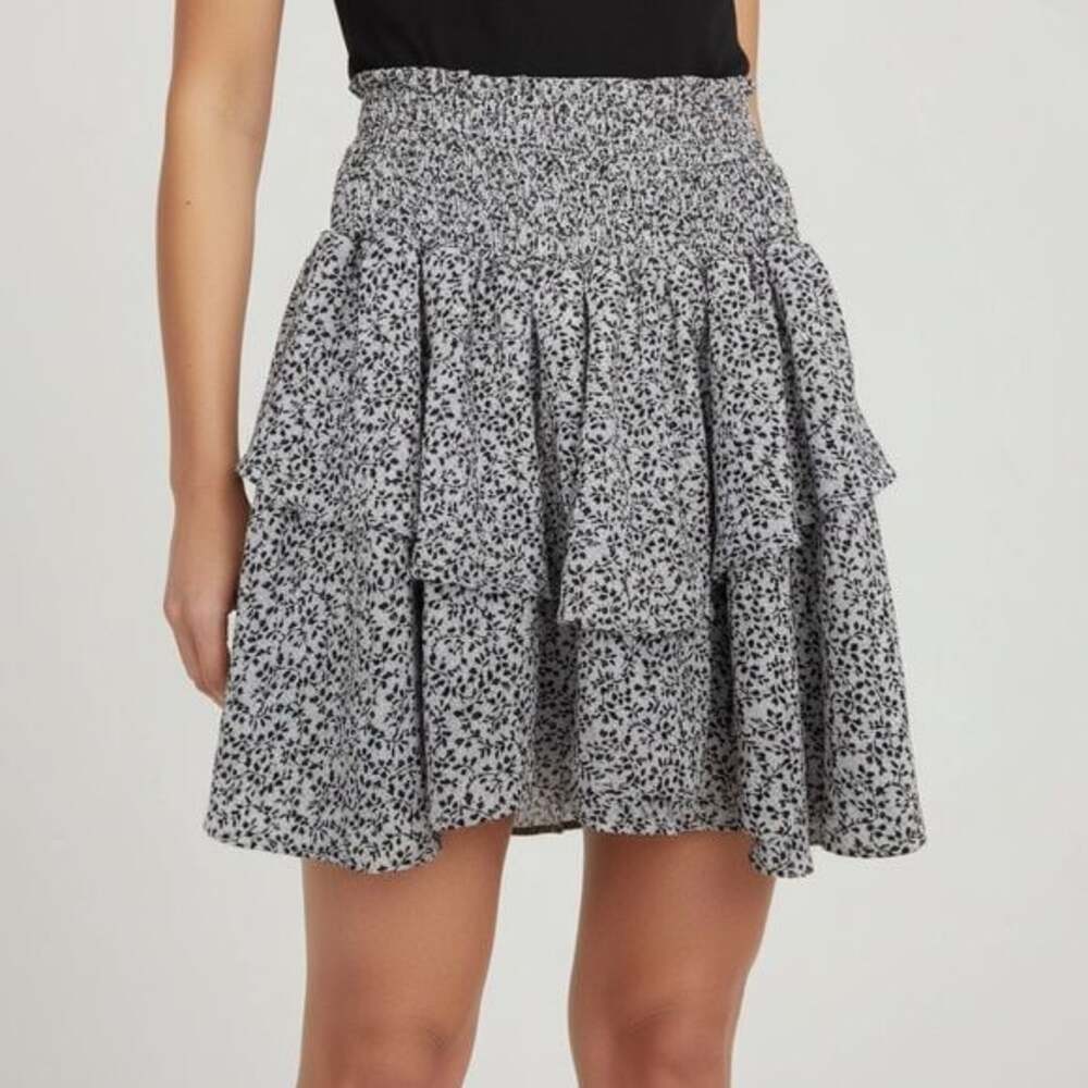 ZAFUL White Black Flounce Smocked Floral Skirt A-line Layered‎ Women's Size 6